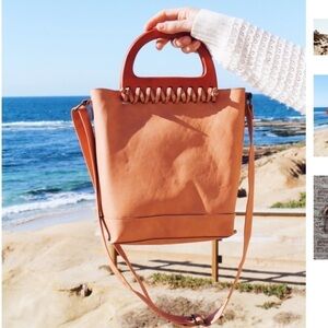 Tshirt & Jeans Lea Wood Handle Satchel in Blush